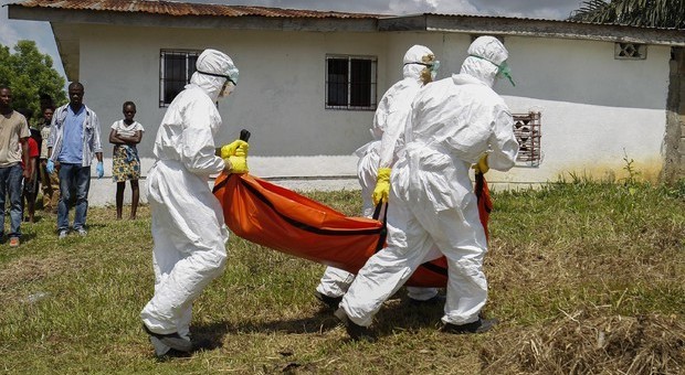 Ebola torna a fare paura: 17 morti in Congo