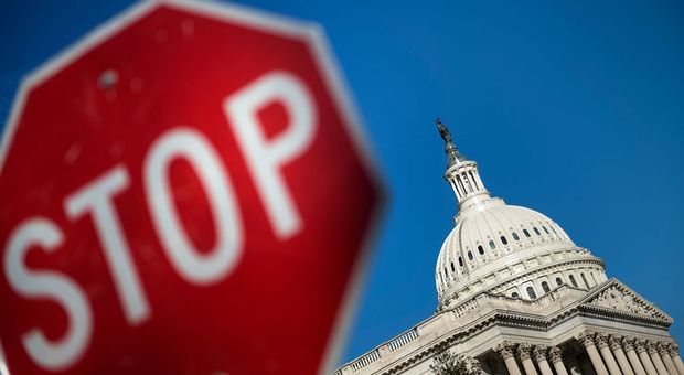 Usa, terzo giorno di shutdown: braccio di ferro tra democratici e repubblicani