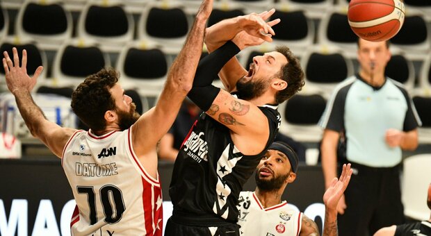 Basket, supercoppa: Bologna e Brescia in finale per il primo trofeo di stagione