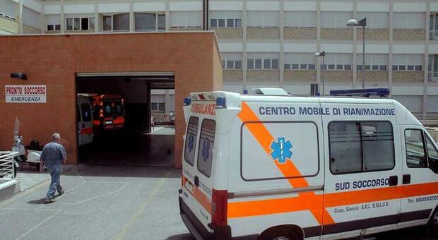 Puglia, specializzandi nei Pronto soccorso per tamponare l'emergenza: il presidente dell'Ordine dei Medici boccia l'ordinanza di Emiliano