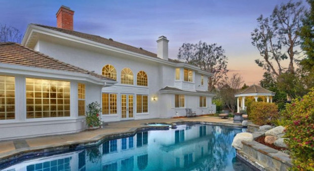 immagine Guillermo Del Toro vende la sua lussuosa villa di Los Angeles