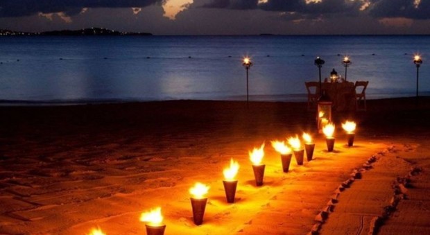 Pesaro, più di ventimila fiammelle illumineranno la Notte delle candele