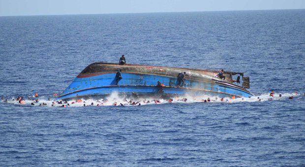 Migranti, Unhcr: 239 dispersi in due naufragi al largo delle coste libiche