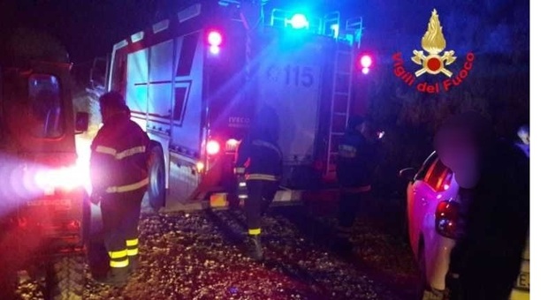 I vigili del fuoco hanno soccorso la famiglia belga