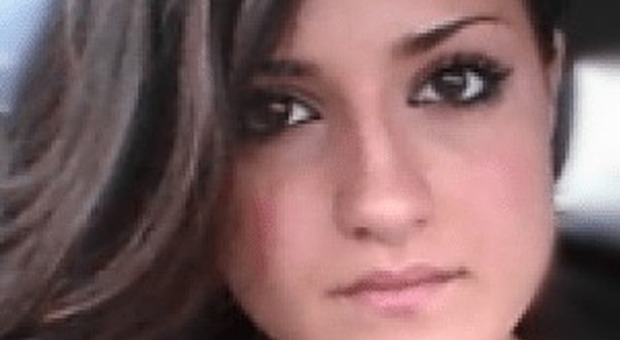 Schianto contro un'auto guidata da un ubriaco: Sara muore a 20 anni