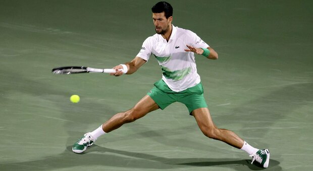 Francia, via il green pass dal 14 marzo: Djokovic potrà giocare al Roland Garros
