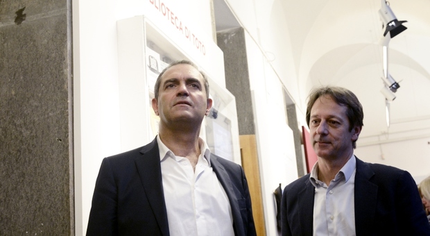 Napoli, de Magistris vota Sarri: «Ministro dell'economia? Anche presidente del Consiglio»
