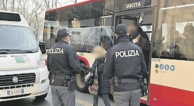 Ancona, «Portami in centro», ma sbaglia bus, si arrabbia e manda ko l'autista: condannato a un anno e mezzo