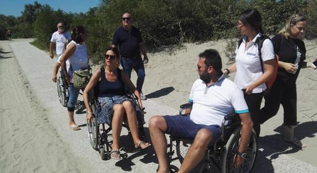 Spiaggia Barricata di nome e di fatto: off limits per i disabili