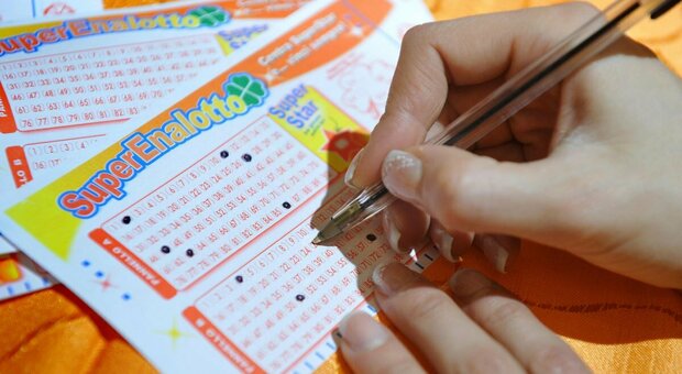 Lotto, Napoli protagonista: vincite per oltre 37mila euro
