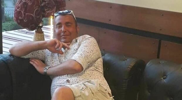 Muore mentre aspetta di essere ricoverato: choc all'ospedale di Macerata per Matteo Marchegiani di 44 anni