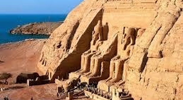 Solcare il grande Nilo tra piramidi e templi sulle antiche rotte dei faraoni
