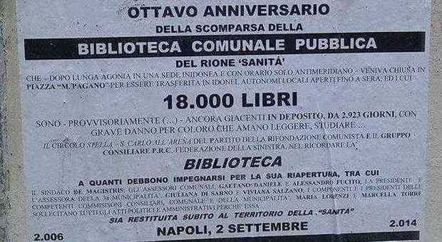 Napoli, manifesti funebri per la «scomparsa» della biblioteca comunale
