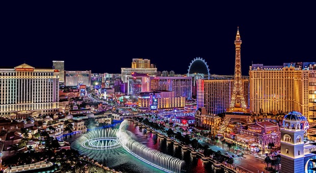 È boom di prenotazioni a Las Vegas per sposarsi a Capodanno: la data di questo ultimo dell'anno porta particolarmente fortuna