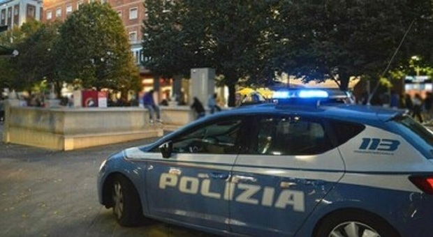 Ancona, aggressione in pieno centro: 14enne malmenata da una coetanea