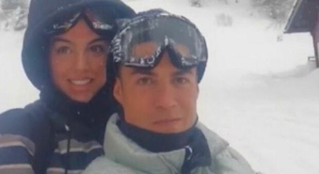 Ronaldo e Georgina in vacanza a Courmayeur in zona arancione: accertamenti dei carabinieri