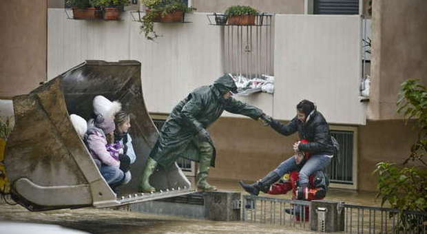 Un drammatico momento dell'alluvione del 2010 a Vicenza