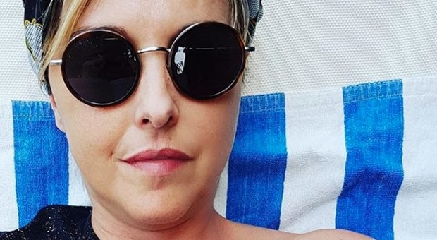 Nadia Toffa sbotta contro i fan e si sfoga su Instagram: «Avete rotto i ***»