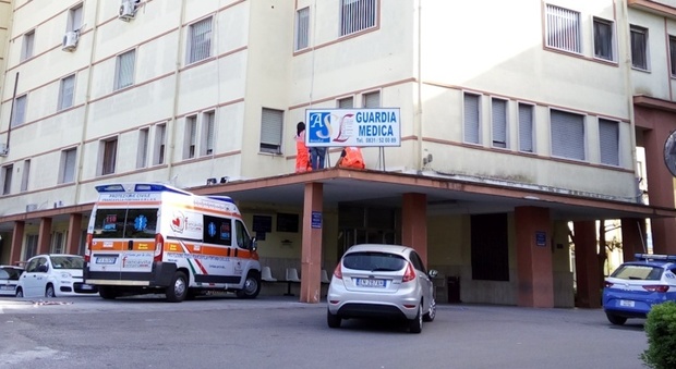 Anziano medico si lancia nel vuoto: dramma all'ex ospedale Di Summa