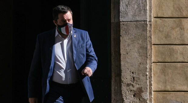 Salvini chiede ristoranti aperti a cena: «Cts, servono energie nuove»