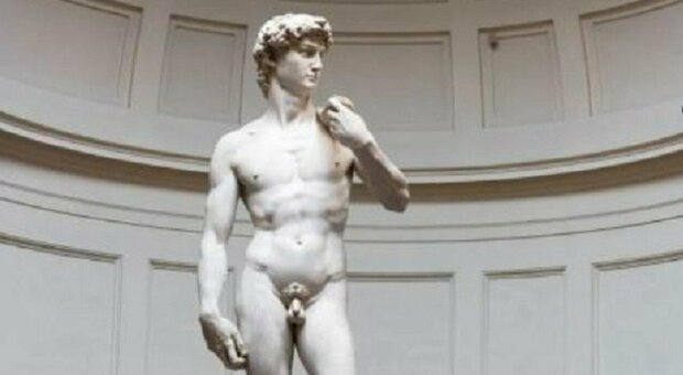 Firenze, il sindaco Nardella: «Premio alla preside licenziata per le immagini del David di Michelangelo»