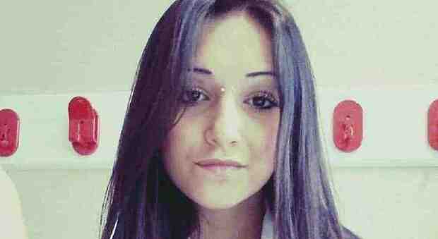 Francesca, morta di overdose a 24 anni: «Era la prima volta che si bucava». La nonna vuole giustizia