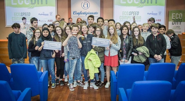 Gli alunni della Giuriolo, vincitori della Eco-speed competition