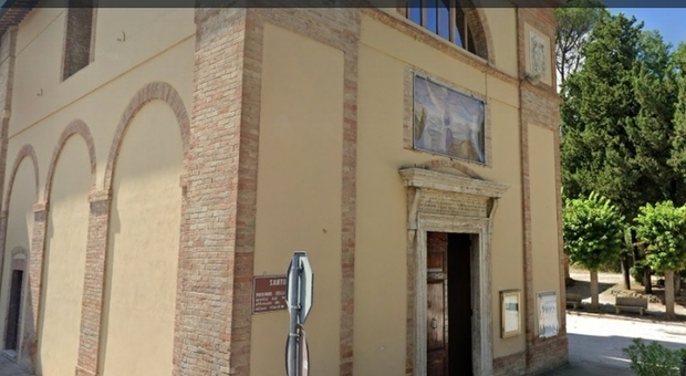 Perugia, assalto al santuario: ladri alla ricerca delle ostie consacrate. C'è chi paga anche 100 euro a pezzo
