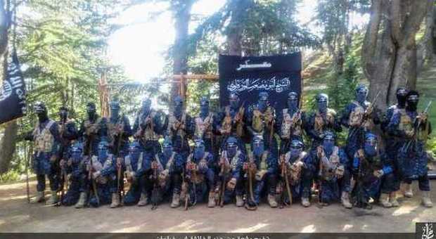 La foto dei nuovi 24 ufficiali dell'esercito dello Stato Islamico in Afghanistan