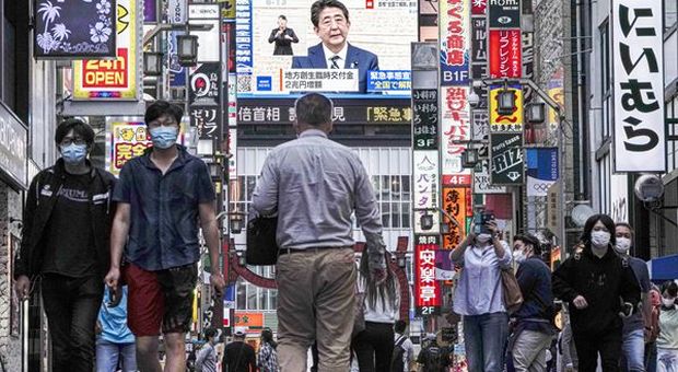 Giappone, fiducia consumatori giugno in modesto recupero