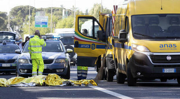Incidente a Roma, muore 34enne in via di Vigna Murata