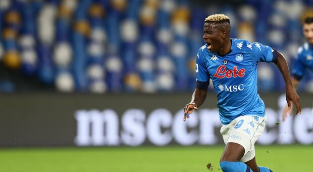 Napoli, Osimhen choc: l'attaccante non sarà in campo prima del 2021