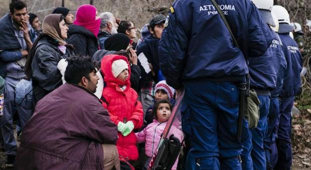 "Una tassa di 50 euro per i migranti che entrano in Europa"