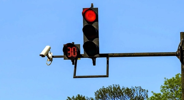 Un semaforo intelligente con telecamera
