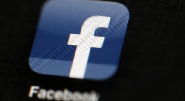 Facebook, arriva la denuncia da parte di Altroconsumo