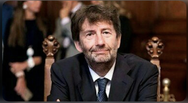Dario Franceschini a Napoli al meeting degli Istituti italiani di cultura