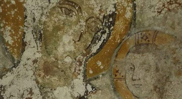 Archeologia, gli scavi a Grotta Sant'Angelo: si entra nel vivo per scoprirne i dipinti