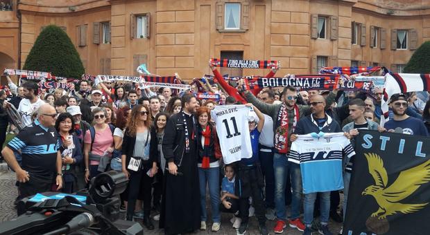 Bologna-Lazio, Mihajlovic va in panchina. I tifosi in corteo per salutarlo ospedale