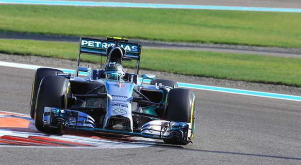 Rosberg in pole, al suo fianco Hamilton Raikkonen e Alonso sono noni e decimi