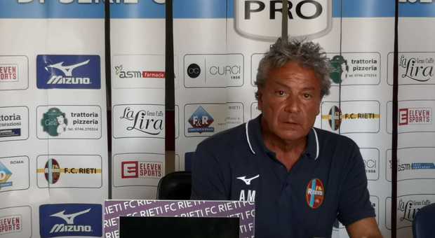 Alberto Mariani durante la conferenza stampa (Foto Ferroni)