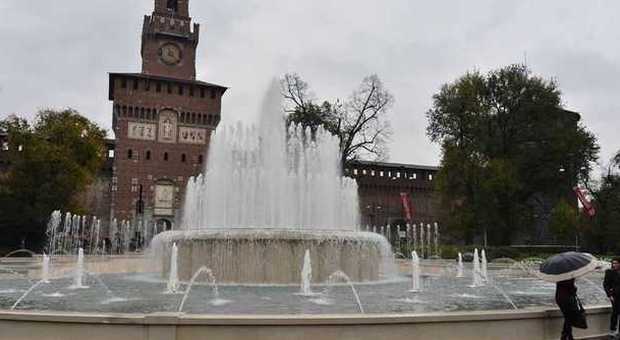 Milano, riecco la Torta degli Sposi: al Castello torna a risplendere la fontana