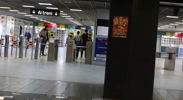 Napoli, metro Piscinola: stop ai controlli, tornano i portoghesi
