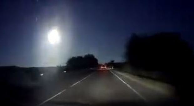Meteorite nel cielo della Sardegna: «Ha illuminato la notte» Video