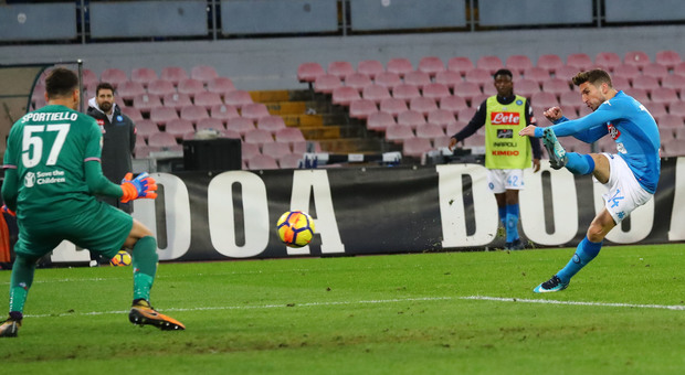 Napoli, anche i numeri confermano le difficoltà: pochi tiri e mai due gare senza gol