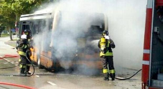Il bus a fuoco
