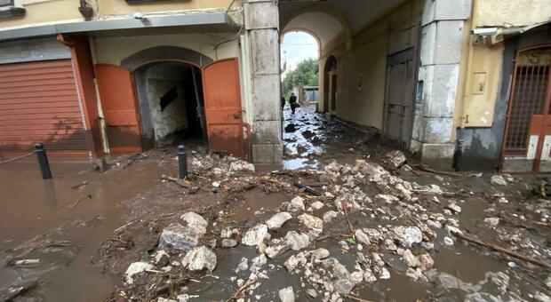 Maltempo a Salerno, scuole chiuse e danni ma il meteo è in miglioramento