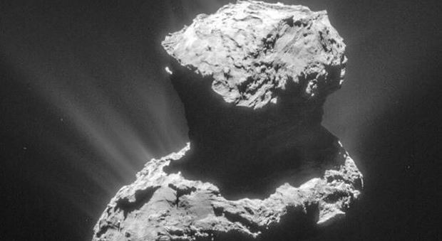 Rosetta e l'origine della vita sulla Terra, la sonda trova amminoacidi e fosforo sulla cometa