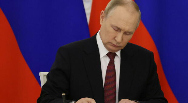 Putin compie 70 anni, il 7 ottobre compleanno del leader sempre più isolato e sempre più nervoso