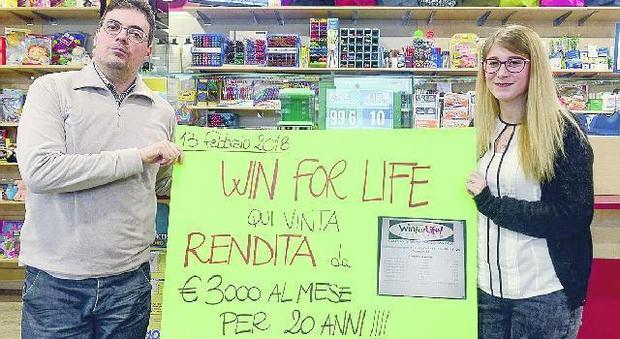 Win for Life, la vincita di tremila euro al mese a un'impiegata sessantenne