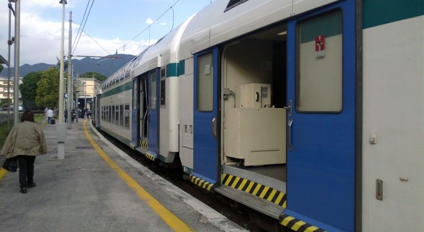 Maccarese, indiano muore travolto dal treno in corsa: tragedia sulla Roma-Pisa